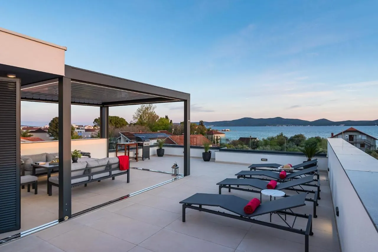 Penthouse Liv Apartment Sukosan