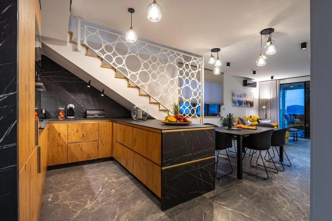Penthouse Liv Apartment Sukosan Croatia