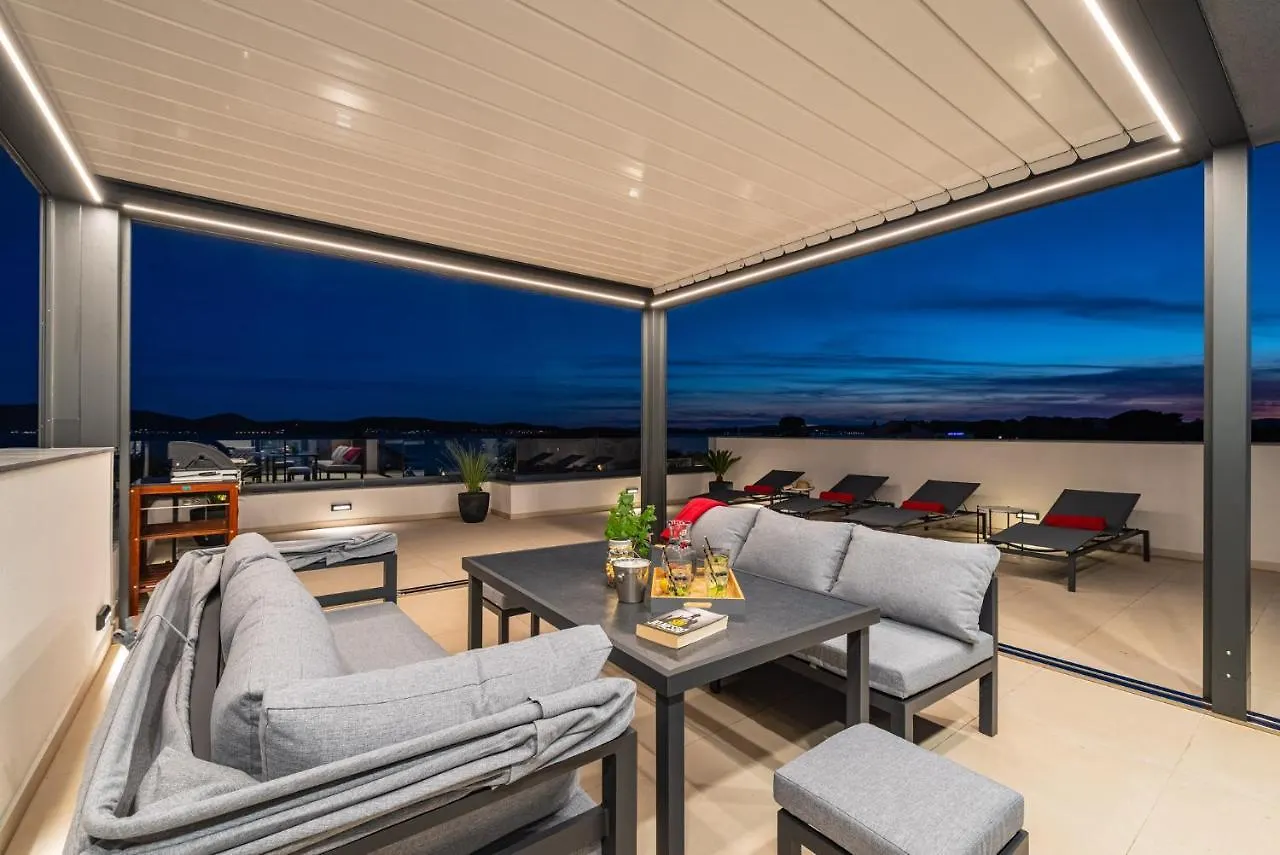 Penthouse Liv Apartment Sukosan Croatia
