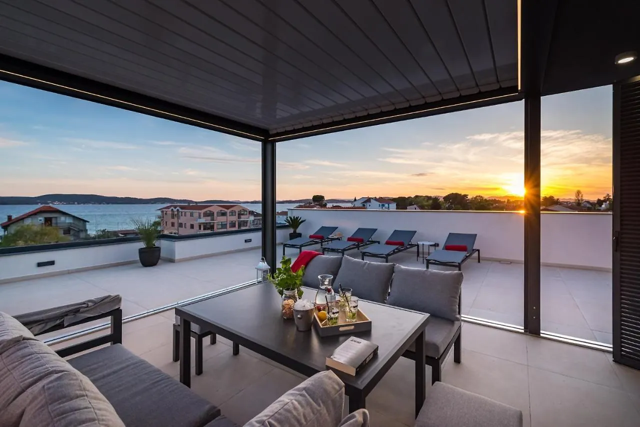 Penthouse Liv Apartment Sukosan