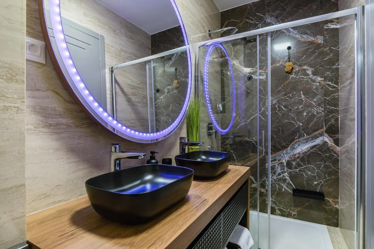 Penthouse Liv Apartment Sukosan